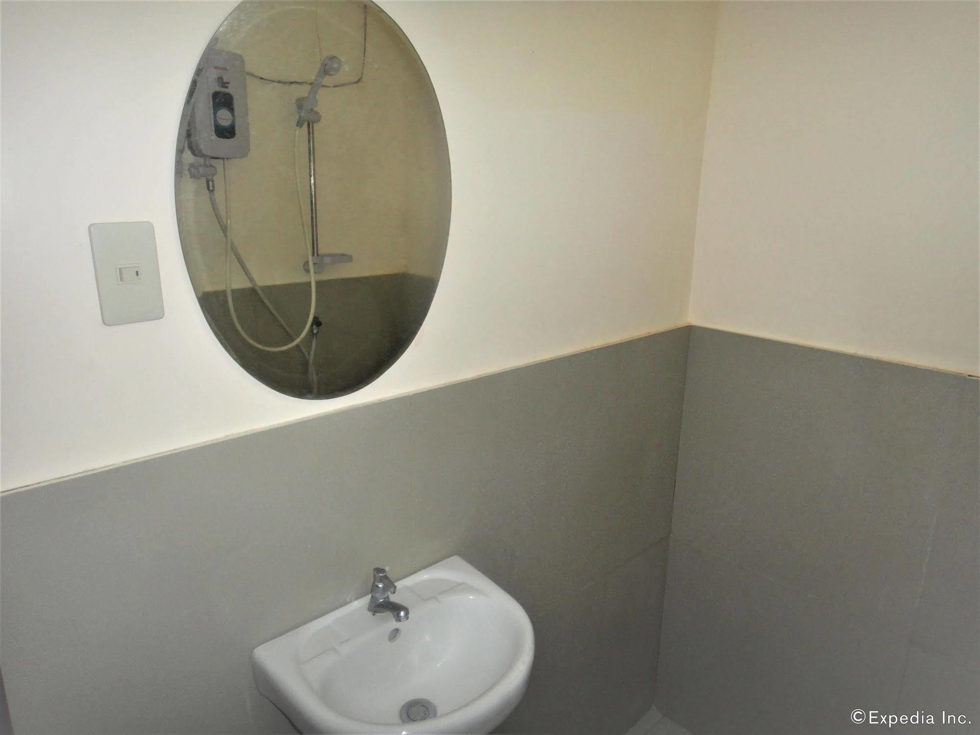 Amerson Pension Place Puerto Princesa Екстериор снимка