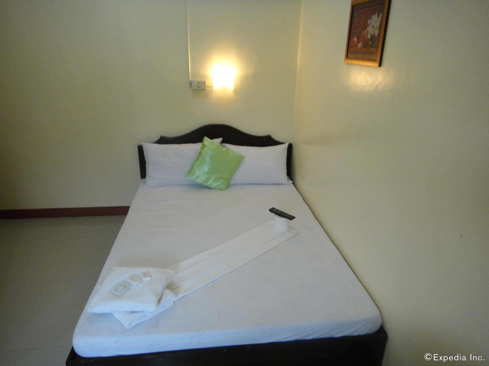 Amerson Pension Place Puerto Princesa Екстериор снимка